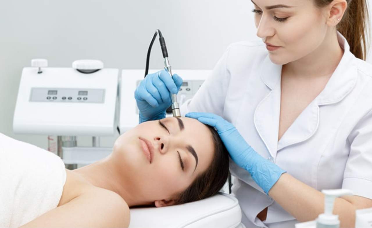 How to Choose the Best Dermatologist for Skin & Hair Problems